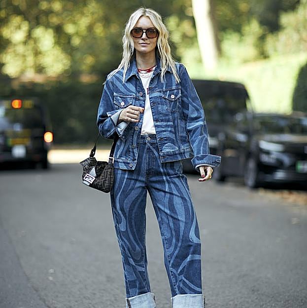 Conjunto denim de dos piezas estampado