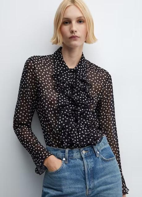 Imagen - Camisa con estampado de lunares de Mango (35,99 euros)