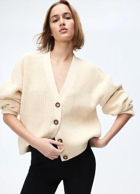 Imagen - Chaqueta de punto beige de Mango (25,99 euros)