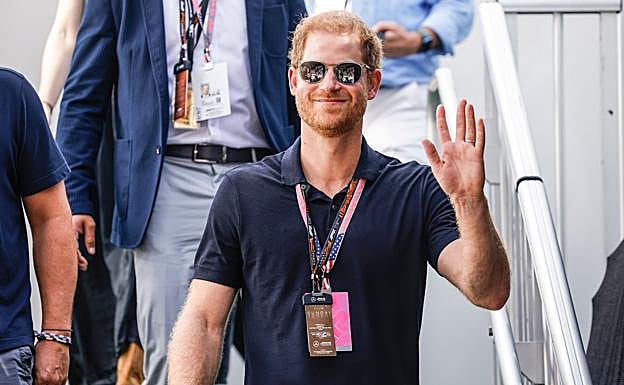 Imagen principal - John Amaral es el coach del príncipe Harry.