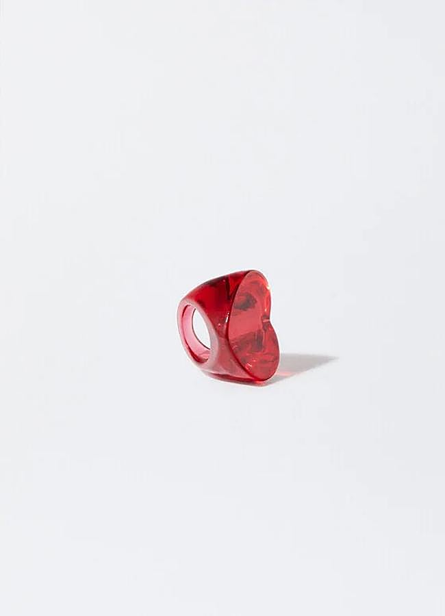 Imagen - Anillo en resina con forma de corazón de Parfois.