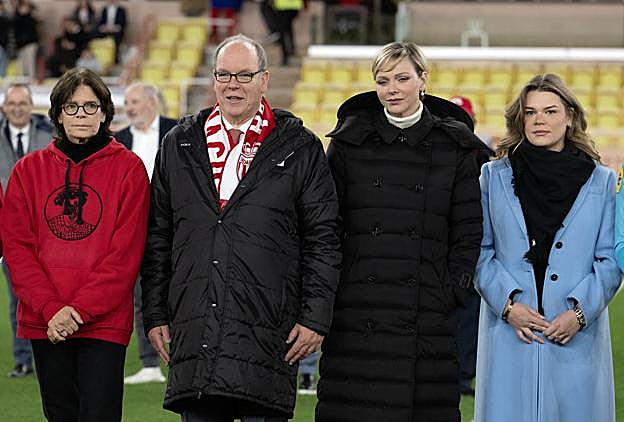 Estefanía, Alberto, Charlène y Camille.