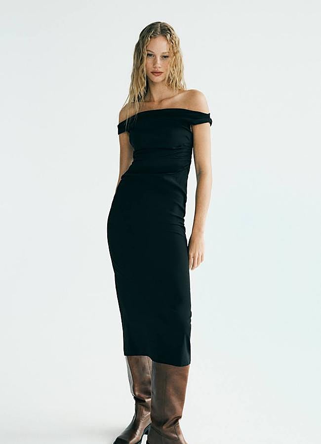 Imagen - Vestido negro con escote bardot