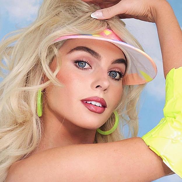 Idea de maquillaje para carnaval de Barbie