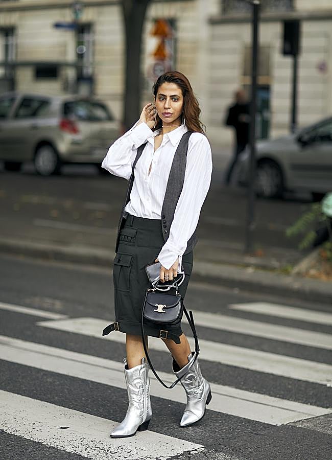 Imagen - Look con botas cowboy plateadas / LAUNCHMETRICS SPOTLIGHT