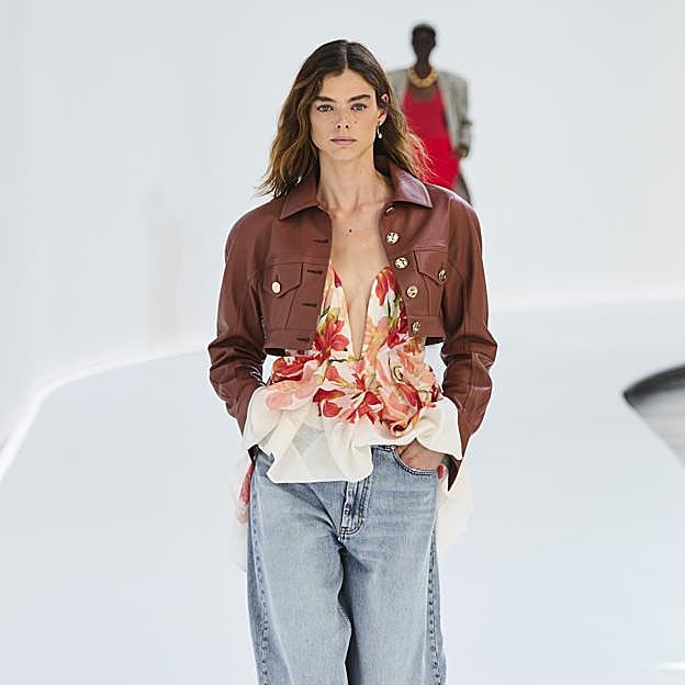 Visto en París: han vuelto los cuffed jeans, la tendencia en vaqueros que vuelve esta temporada