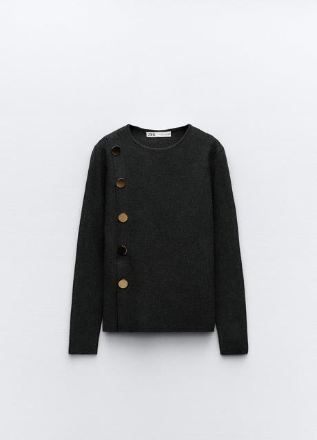 Imagen - Jersey con botones de Zara (22,99 euros)