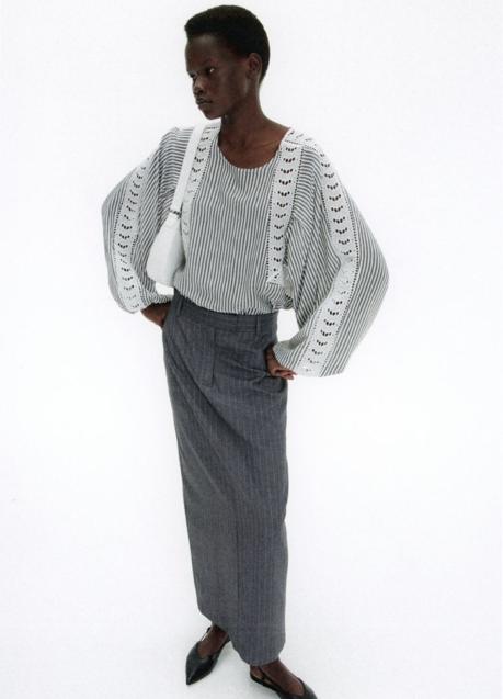 Imagen - Blusa con bordados de H&M (39,99 euros)