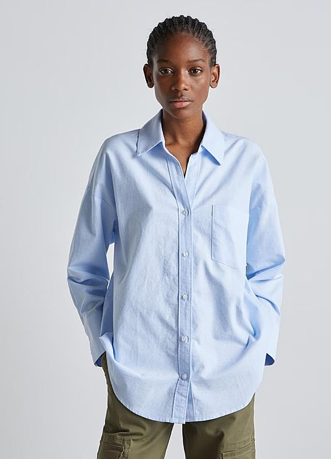 Imagen - Camisa azul de Easy Wear, 15,99 euros.