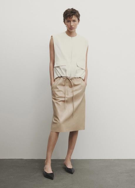 Imagen - Chaleco blanco de Massimo Dutti (89,99 euros)