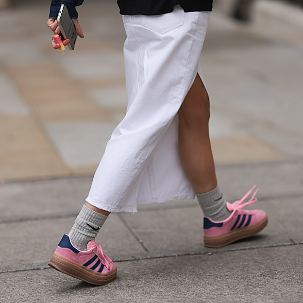 Esta es la nueva forma de lucir las zapatillas Samba siguiendo el estilo coquette