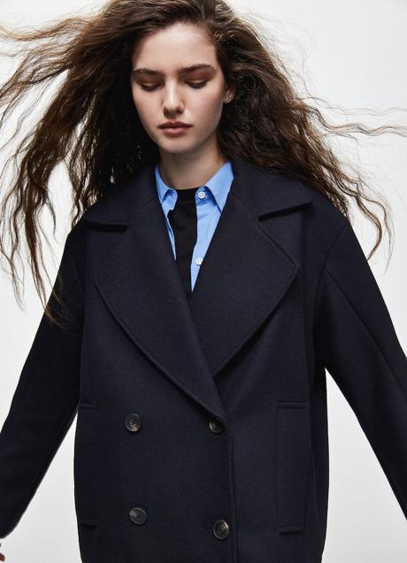 Imagen - Abrigo cruzado de Pull & Bear (45,99 euros)