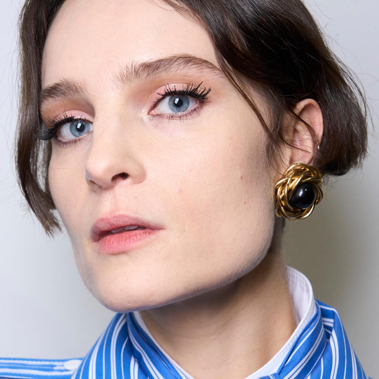 Las cremas para el contorno de ojos de farmacia más vendidas