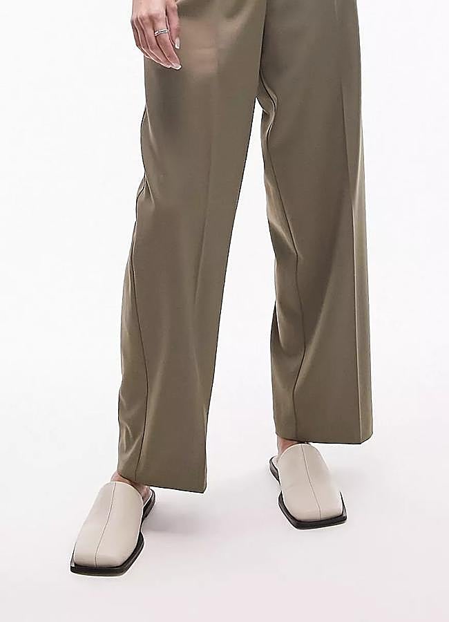 Imagen - Mules blancos de ASOS, 24 euros.