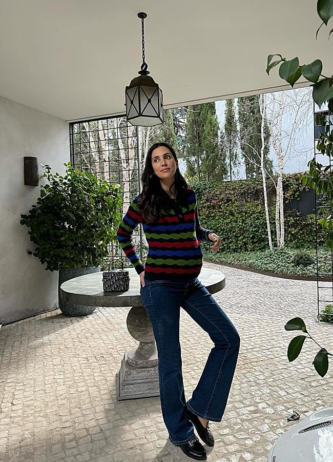 Imagen - Sassa de Osma con jersey tipo polo y vaqueros. Foto: @sassadeo