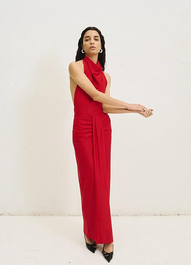 Imagen - Conjunto compuesto por top y falda en color rojo de 710 Studio.