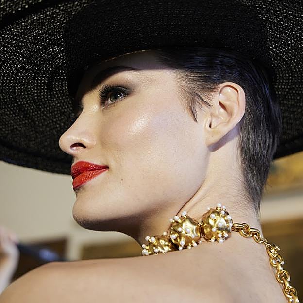 Cómo conseguir un maquillaje Glass Skin paso a paso para un acabado profesional desde casa