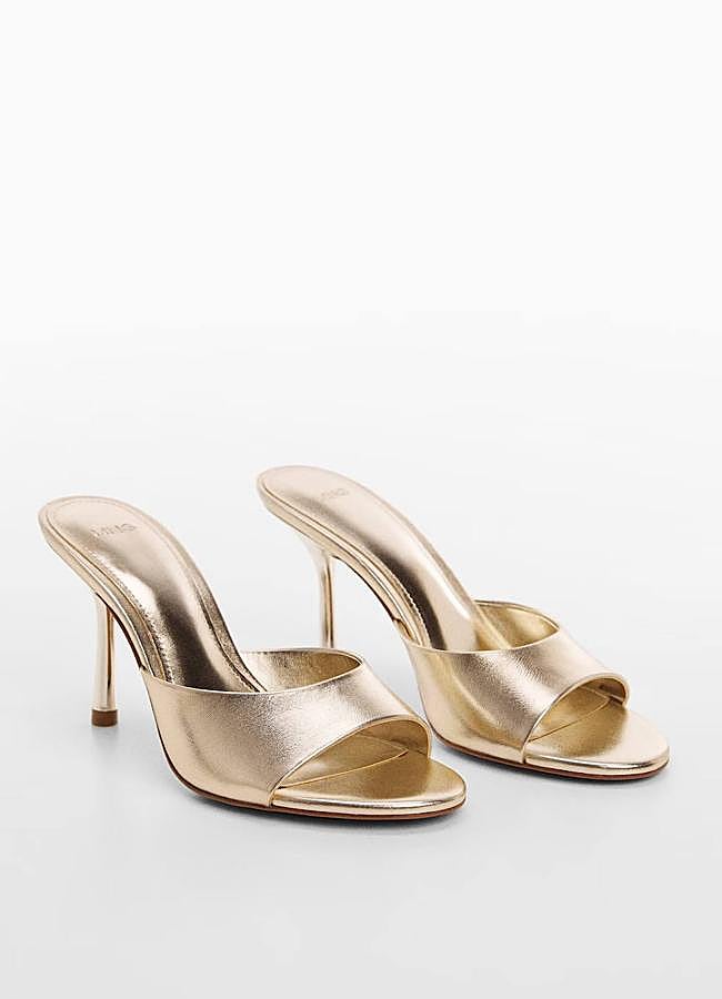 Imagen - Zapatos de tacón metalizados en dorado