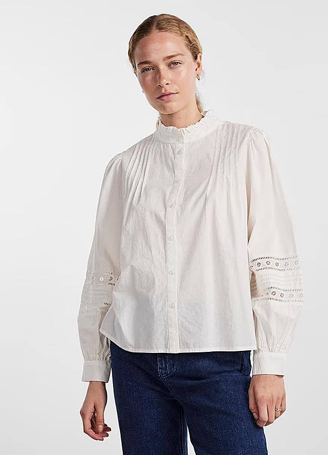 Imagen - Camisa bordada con cuello festoneado