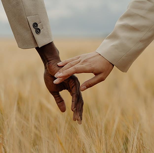 Sentir celos es normal, el problema está en no saber gestionarlos. 