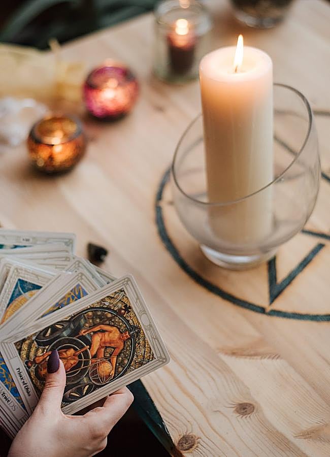 Imagen - Existen varios rituales que puedes hacer para atraer la buena suerte en el Año Nuevo Chino. / Foto de Anete Lusina en Pexels