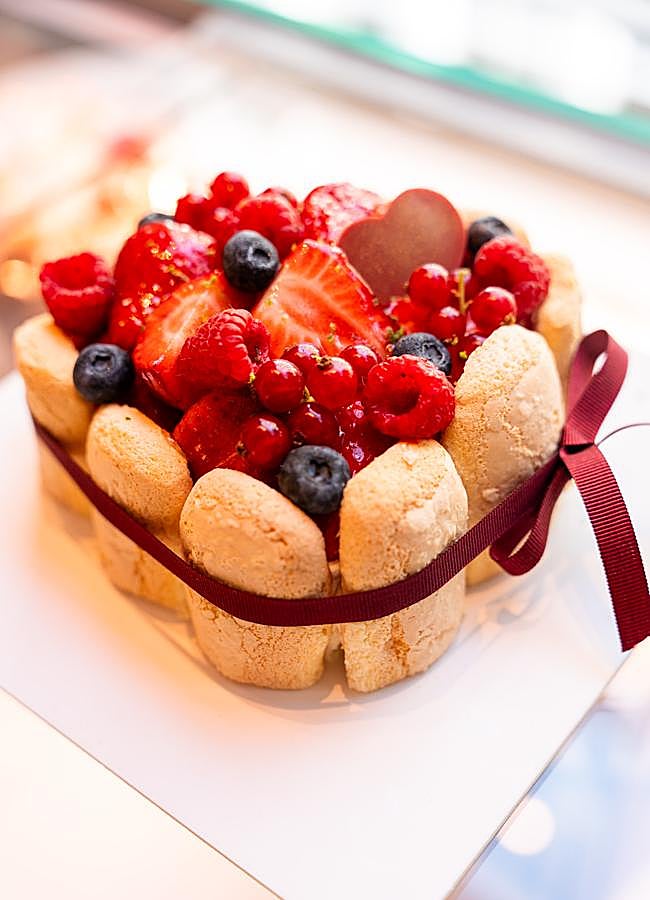 Imagen - La Carlota Corazón de La Duquesita, un clásico de la pastelería madrileña de Oriol Balaguer. / DR