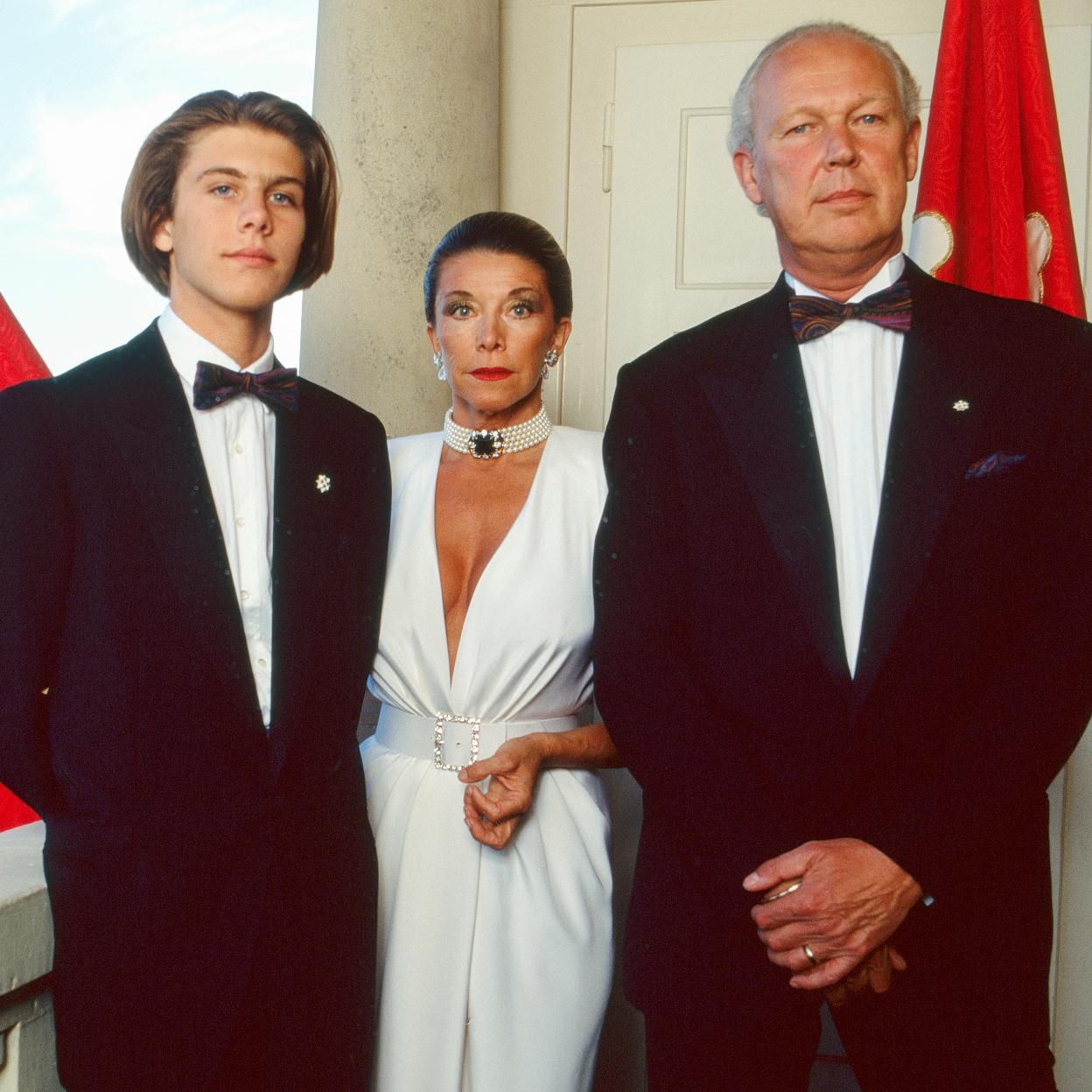 Marina Doria, junto a Víctor Manuel de Saboya y el hijo de ambos, Emanuele Filiberto