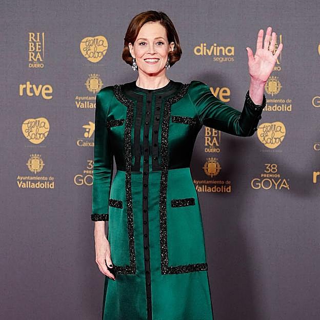Sigourney Weaver se llevó el Goya Internacional y aguantó las más de tres horas y media de gala, como una estrella española más. 