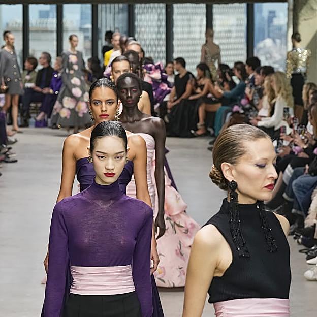 Semana de la Moda de Nueva York: Carolina Herrera presenta su colección de inspiración flamenca