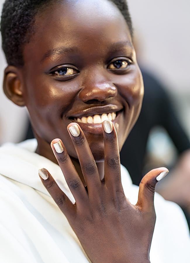 Imagen - Uñas en color metalizado.