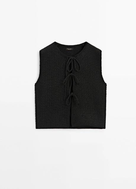 Imagen - Top de punto negro de Massimo Dutti (69,99 euros)
