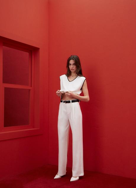 Imagen - Pantalón blanco de Stradivarius (29,99 euros)