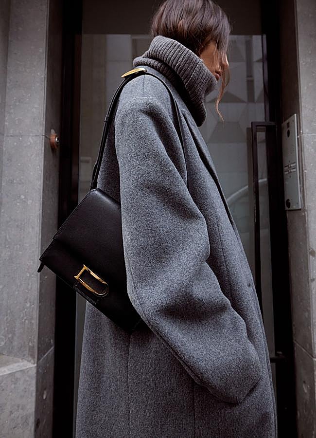 Imagen - Bolso Léonce de Delvaux, disponible en negro, burdeos y azul noche. Foto: Instagram Delvaux.