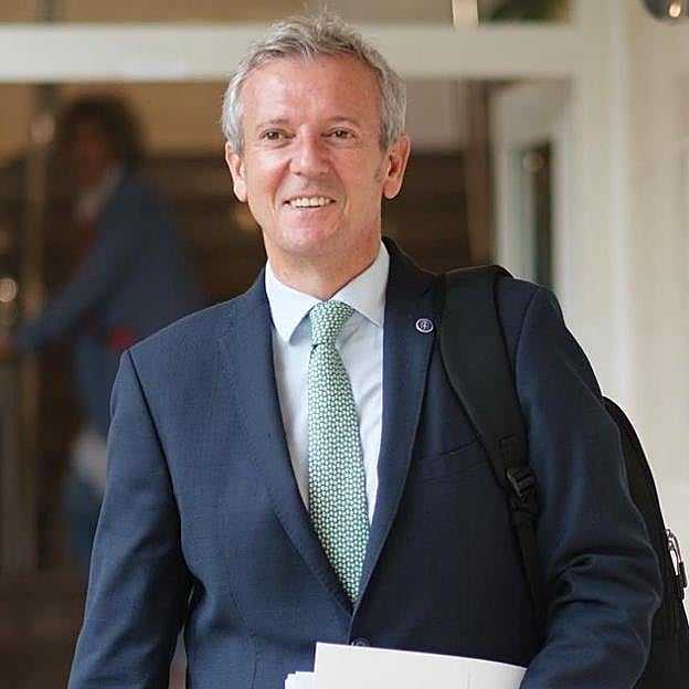 El lado íntimo de Alfonso Rueda, presidente de la Xunta de Galicia: así ha sido su historia de amor con Marta Coloret