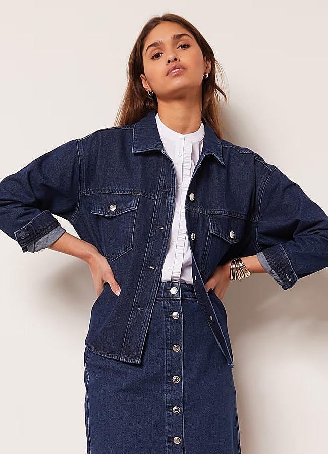 Imagen - Chaqueta vaquera oscura de Etam, 45,99 euros.