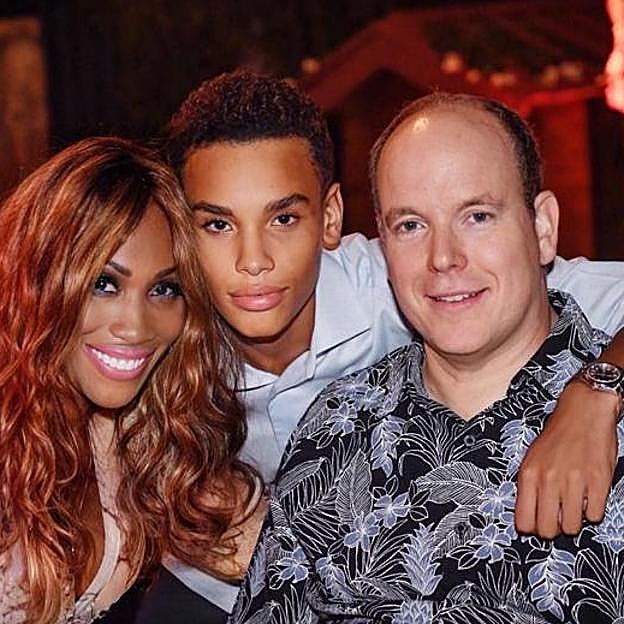 Nicole Coste junto a su hijo Alexandre y el príncipe Alberto de Mónaco