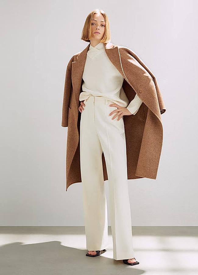 Imagen - Look blanco con jersey y pantalón de traje