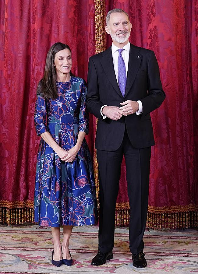 Imagen - La reina Letizia con un vestido de Carolina Herrera. / LIMITED PICTURES