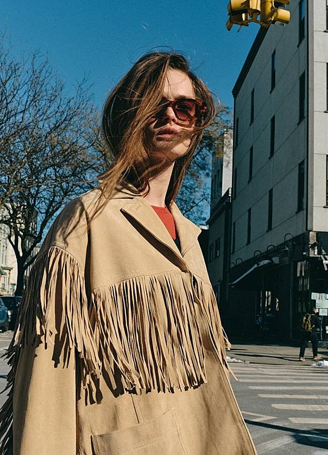 Imagen - Chaqueta oversize de ante con flecos