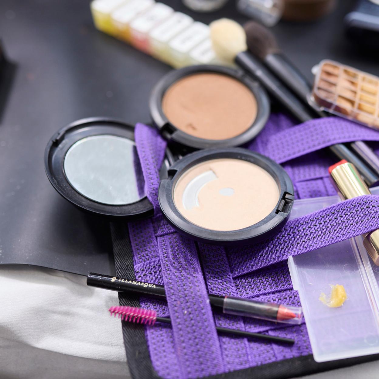 Organizador de maquillaje.