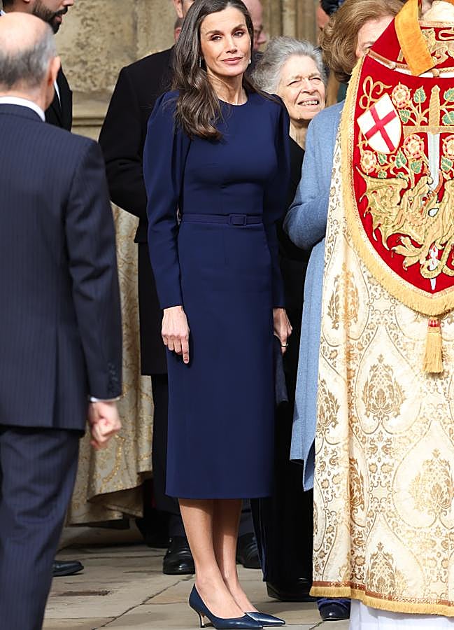 Imagen - La reina Letizia y su look azul. / GTRES