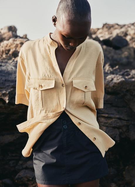 Imagen - Camisa con bolsillos de H&M (19,99 euros)