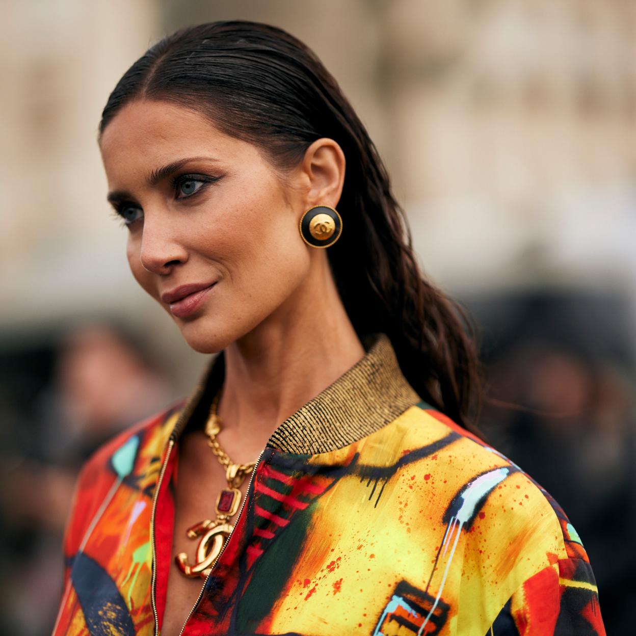 Kinesiolifting facial, el tratamiento reafirmante que levanta el óvalo