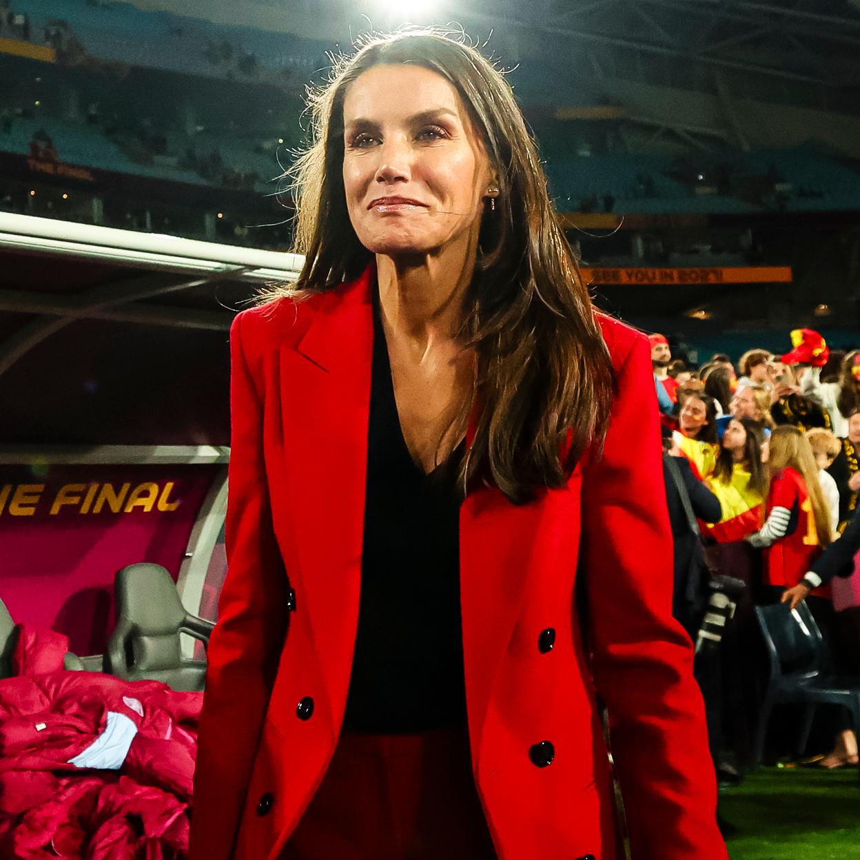 La reina Letizia se encontró en el epicentro de la mayor polémica feminista del año: el beso no consentido de Luis rubiales a Jenni Hermoso, en el Mundial de Fútbol de Sídney. 