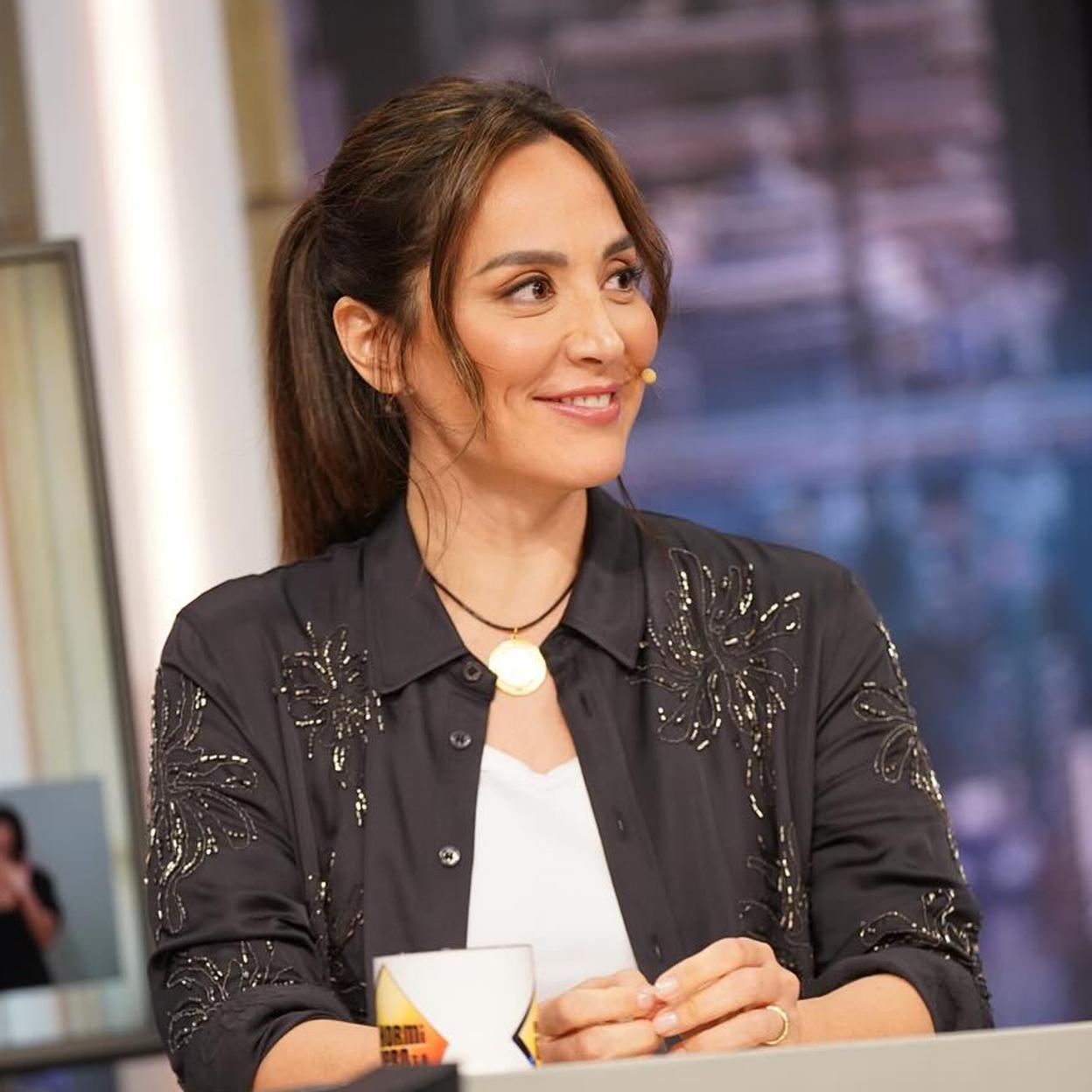 Tamara Falcó con conjunto pijamero de Zara