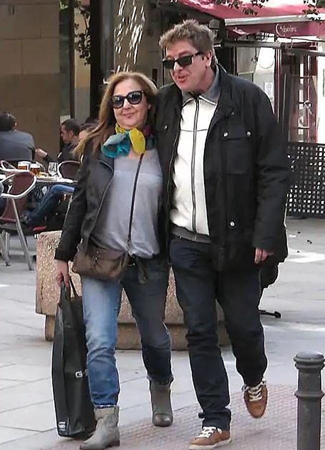 Imagen - Carmen Machi, paseando con su novio Vicente. GTRES