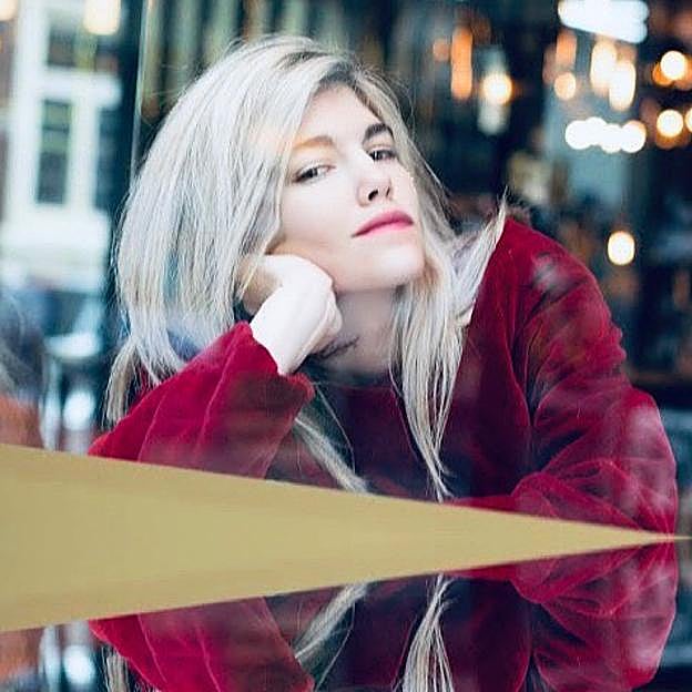 Así es Isabella, hija de Espartaco y Patricia Rato: del duro divorcio de sus padres a cambiar su carrera de abogada por la de actriz