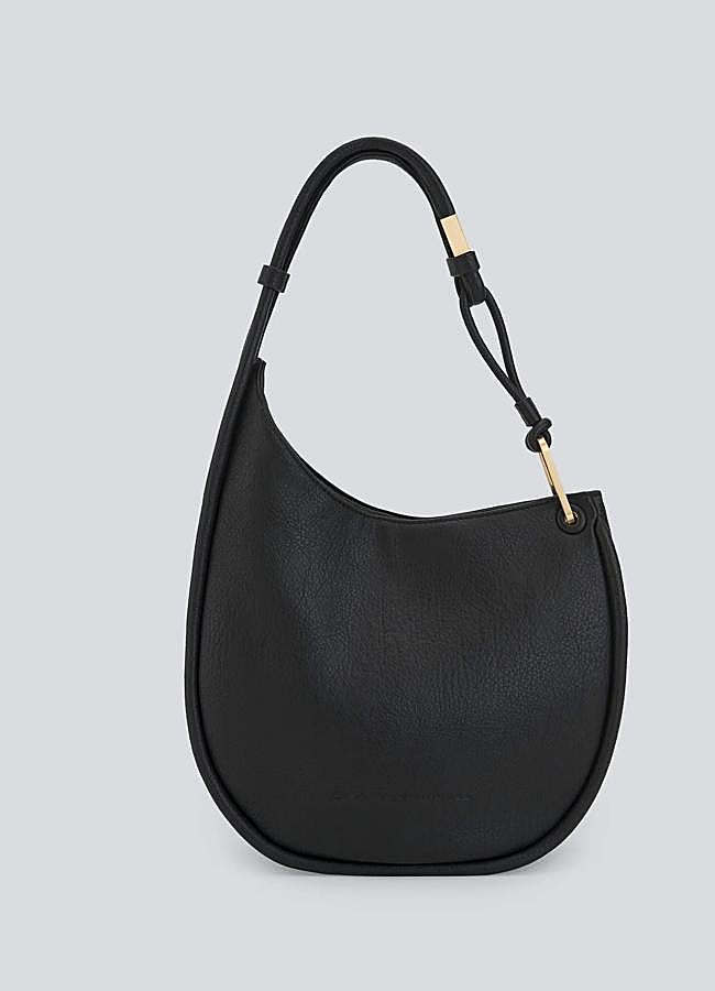 Imagen - Bolso de hombro con materiales reciclados de Adolfo Domínguez, 149 euros.