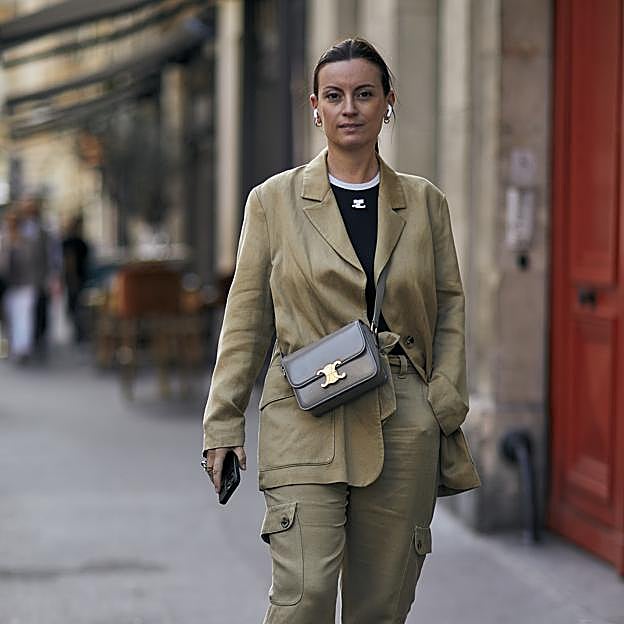 Este es el pantalón cargo comodísimo que te animarás a lucir en primavera