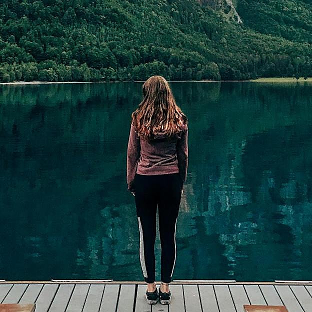 El método koselig, la fórmula escandinava para ser más feliz que acaba con el estrés y alarga la vida